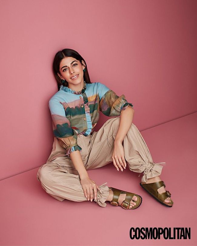 Staggering Pics Of Alaya Furniturewala